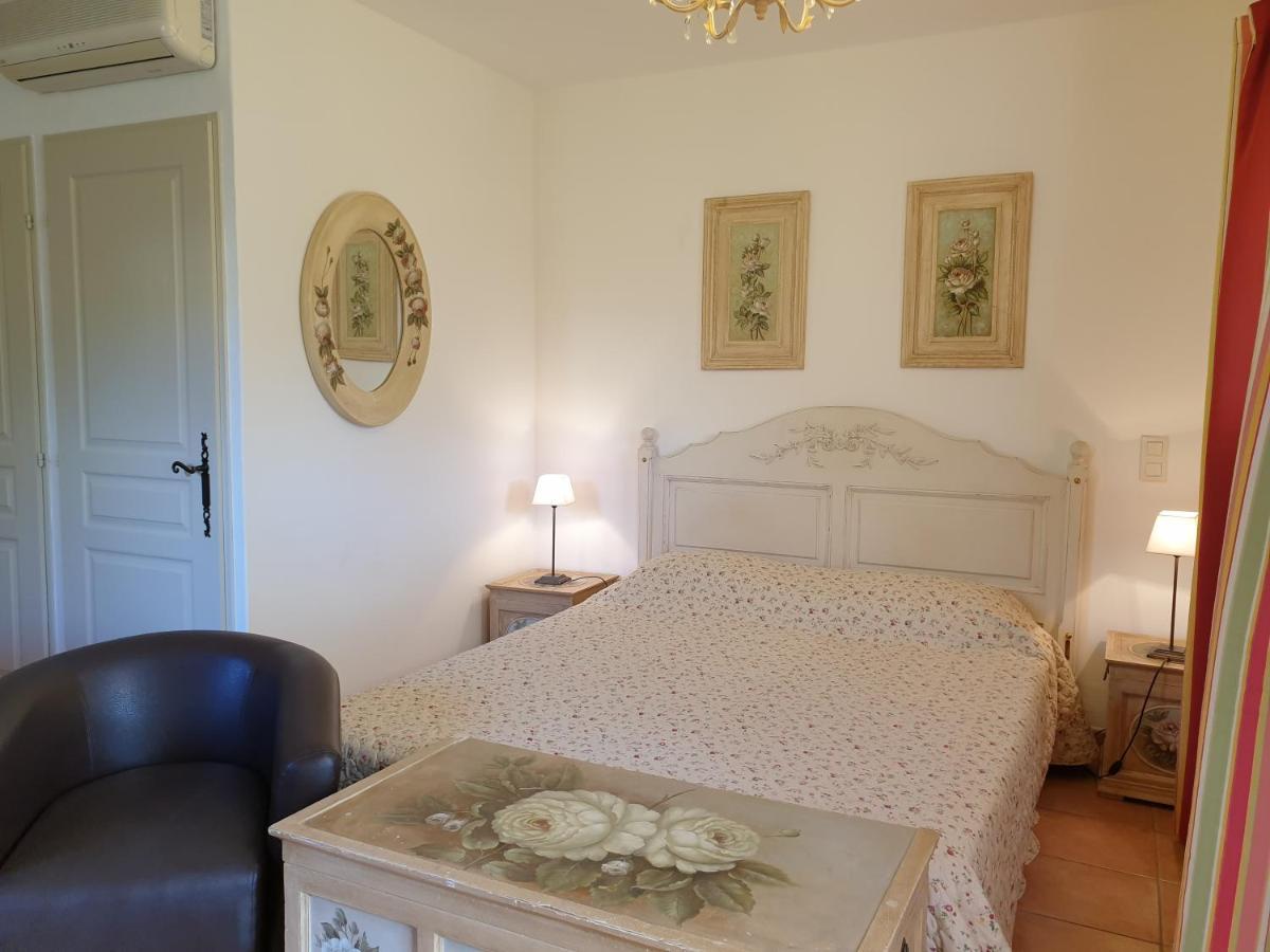 Residence A Merula Calvi  Eksteriør bilde