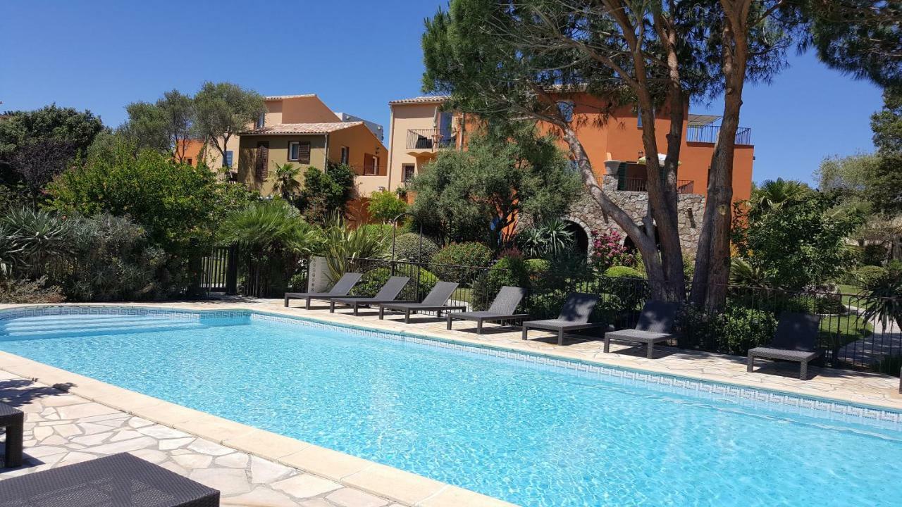 Residence A Merula Calvi  Eksteriør bilde