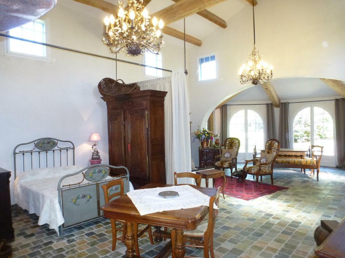 Residence A Merula Calvi  Eksteriør bilde