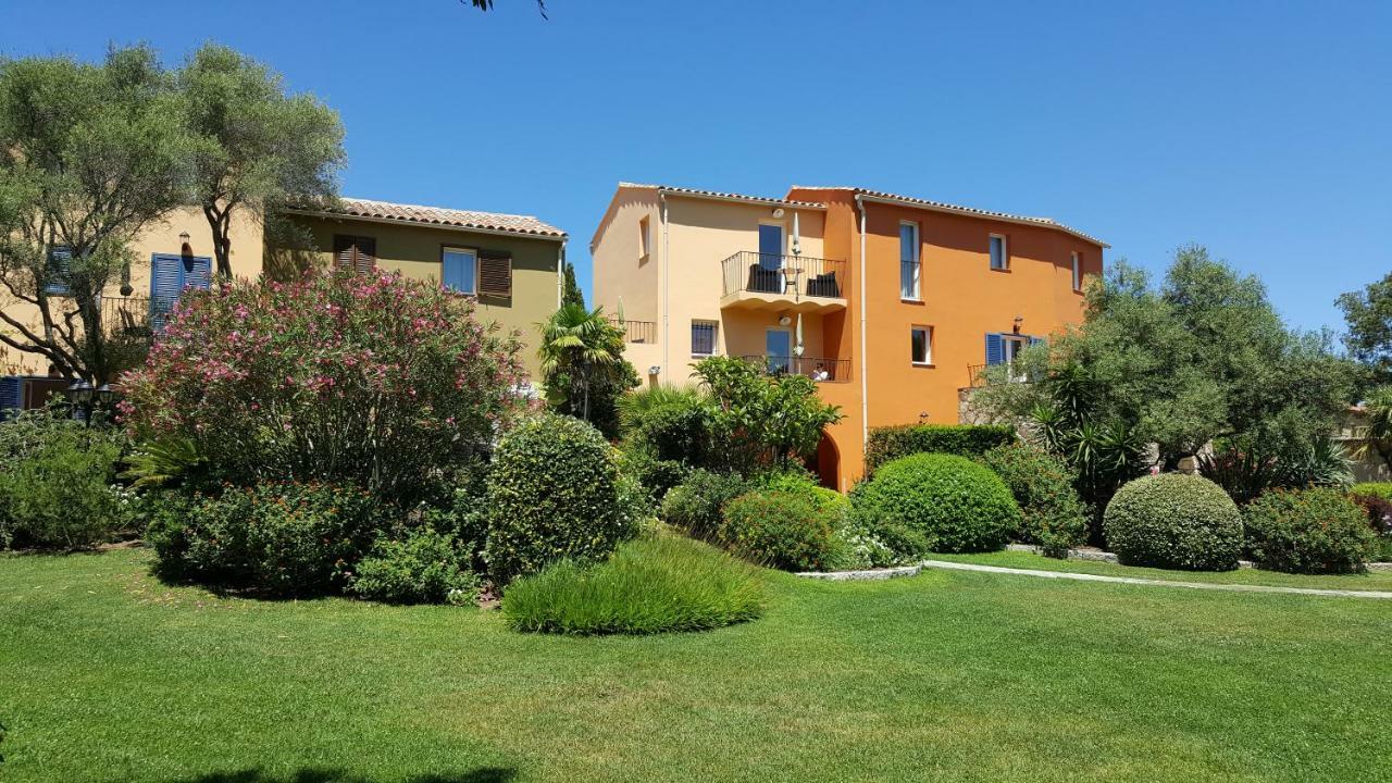 Residence A Merula Calvi  Eksteriør bilde