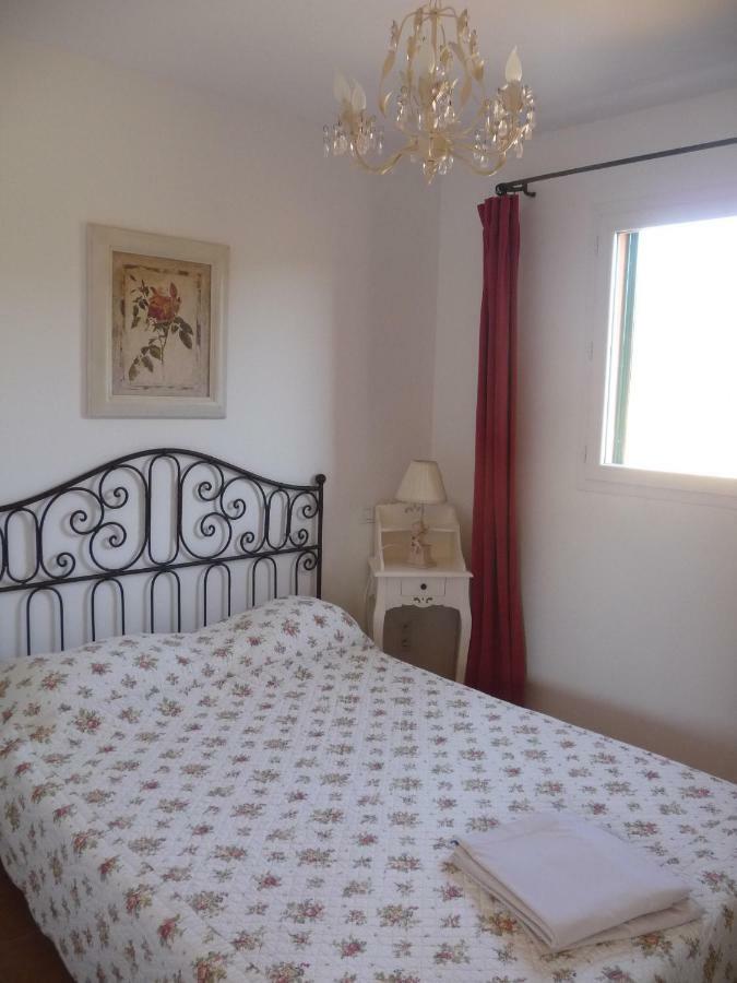 Residence A Merula Calvi  Eksteriør bilde